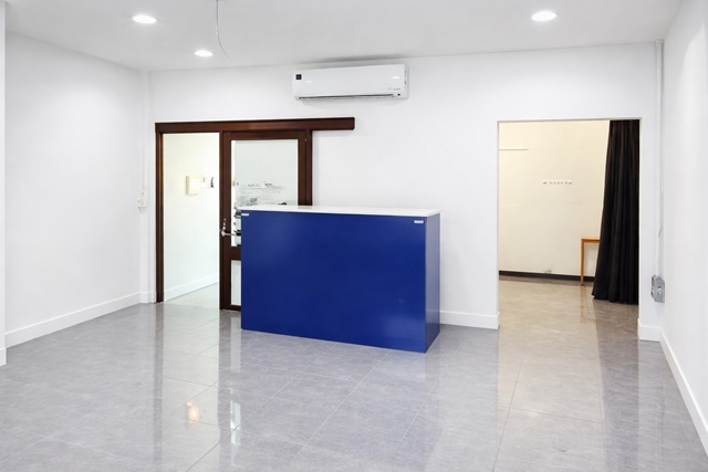  สตูดิโอ 1 ห้องน้ำ 44 ตร.ม. ชั้น 4 ทำเลศักยภาพ เหมาะทำออฟฟิศ ร้านเสริมความงาม ร้านทำผม BTSสะพานควาย 250ม. พร้อมที่จอดรถ ลด30-35% 21,998 B-M.จาก30,000 บาท BTSอารีย์ สะพานควาย ร้านอาหารเดลิเวอรี่ หรือสตูดิโอ เดินทางง่าย Hair salon BTS SaphanKhwai 250m. parking available Studio BTS Ari 30-35% off, 21,999 THB (from 30,000 THB). 1bath  44sq.m. 4th floor 21,999B-M. prime location suitable for office creative studio  easy access near BTS Ari and Victory Monument30-second videohttps://youtube.com/shorts/mk8sYLGliPUถนนพหลโยธิน แขวงสามเสนใน เขตพญาไท กรุงเทพมหานครพื้นที่ชั้น 4 ภ�