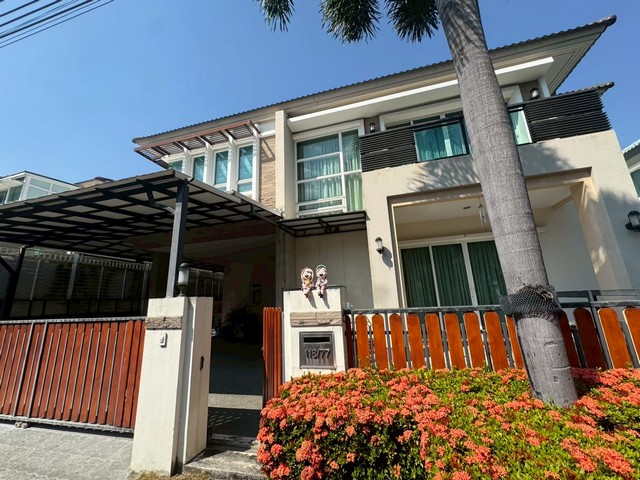 ขายบ้านเดี่ยว 2 ชั้น 60.2 ตรว. โครงการ Bangkok Boulevard รัชดา-รามอินทรา Fully Finished พร้อมเข้าอยู่ ใกล้แฟชั่นไอส์แลนด์*** ราคาขาย 8.9 ล้้านบาท ติดต่อ::  ชยา โทร/ID Line:: 0942823961   Link Line:: https://line.me/ti/p/3xFA1An8Kcรหัส# T26-468 บ้านเดี่ยว 2 ชั้น โครงการ Bangkok Boulevard รัชดา-รามอินทรา ใกล้แฟชั่นไอส์แลนด์- เนื้อที่ 60.2 ตร.วา - พื้นที่ใช้สอย 256 ตร.ม. - 3 ห้องนอน- 4 ห้องน้ำ - 1 ห้องเเต่งตัว 2 ห้องนั่งเล่น, ห้องครัว ,ลานซักล้าง  - ห้องแม่บ้านห้องน้ำในต�