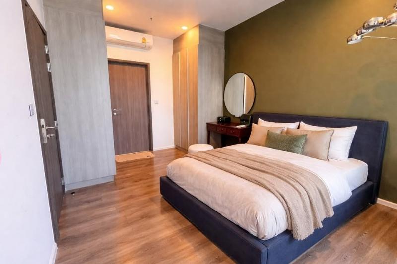 Whizdom Essence Spacious Comfortable Peaceful 32nd Floor BTS Punnawithi