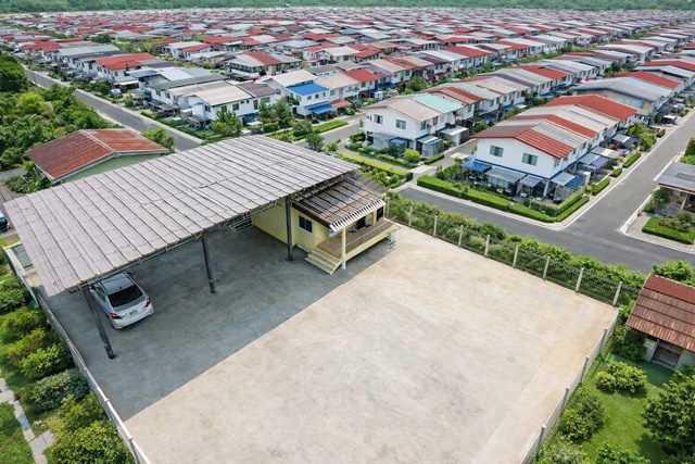 โชว์รูม อู่ซ่อมรถ ทำเฟอร์ โกดัง ใกล้ Mini BigC คู้คลอง9 300ม. 125ตร.ว. 500ตร.ม.  ตลาดคู้คลองเก้า 500 ม.