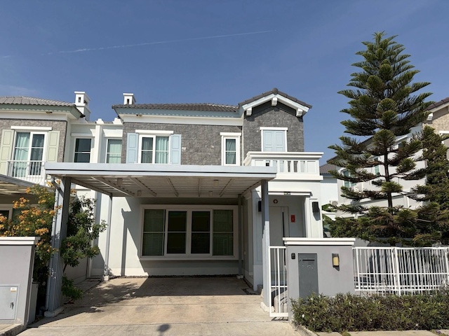 BH3974 ปล่อยเช่าบ้าน Anya บางนา รามคำแหง 2 บ้านสวยพร้อมอยู่ เฟอร์ครบ มีห้องทำงาน ใกล้ Mega บางนาติดต่อ Agent คุณบัว (Bua)Tel: 093-646-4597 LINE ID: Bua09350,000 ถึง 55,000 บาทต่อเดือนรายละเอียดทรัพย์ประเภท บ้านเดี่ยวโครงการ Anya บางนา-รามคำแหง 2ที่ตั้ง ซอยรามคำแหง 2 แขวงดอกไม้ เขตประเวศ กรุงเทพขนาด 38 ตารางวา พื้นที่ใช้สอย 146 ตารางเมตร2 ห้องนอน 3 ห้องน้ำ 1 ห้องทำงานแยกจอดรถ 2 คันครัวพร้อมใช้งานเฟอร์นิเจอร์และเคร