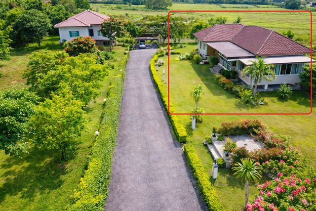 แม็คโคร ปากช่อง  วัดลำทองหลาง 1.9 กม. ให้เช่าบ้านพักสไตล์รีสอร์ตในเขาใหญ่-ปากช่อง  45 ตร.วา. 180 ตร.ม. 2นอน 2 น้ำ รร.บ้านลำทองหลาง 1.8 กม. 25,899 B-M. บรรยากาศ เงียบสงบ ร่มรื่น วิวภูเขา ทิวทัศน์ที่ยอดเยี่ยมของภูเขา ธรรมชาติที่งดงาม ทองสมบูรณ์ 7 กม. แหล่งท่องเที่ยวที่ยอดเยี่ยม ถ. มิตรภาพสายเก่า Makro Pak Chong Wat LamThongLang 1.9km. Resort-style house for rent in Khao Yai-Pak Chong. 45 sq.wa. 180 sq.m. 2 bed 2 bath Ban Lam Thong Lang School 1.8 km. 25,899 B-M. Quiet peaceful and shady atmosphere. Excellent mountain views. Beautiful natu