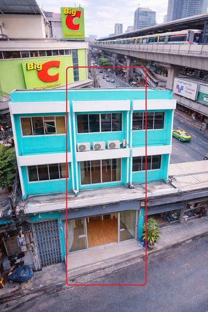  MRTสุทธิสารเช่าโฮมออฟฟิศ 3 ชั้น 2-3นอน อินทามระ12-16 BTS สะพานควาย วิภาวดี 2น้ำ 16,998บาท-เดือน การเดินทางสะดวก พื้นที่ใช้สอยลงตัว เหมาะอยู่อาศัยหรือทำโฮมออฟฟิศ บรรยากาศเงียบสงบ ใกล้แหล่งชุมชนครบครันNear BTS SaphanKhwai MRT Sutthisa 3-story home office for rent Intamara 12-16 2-3beds Vibhavadi Rd. 2baths 16,998baht per month convenient transportation functional living space suitable for residence or home office peaceful environment close to community amenitiesถนนอินทามระ12-16 แขวงสามเสนใน เขตพญาไท กรุงเทพมหานครขนาด 20 ตร.ว. 200 ตร.ม.Land size 20 sq.wah 200sqm�