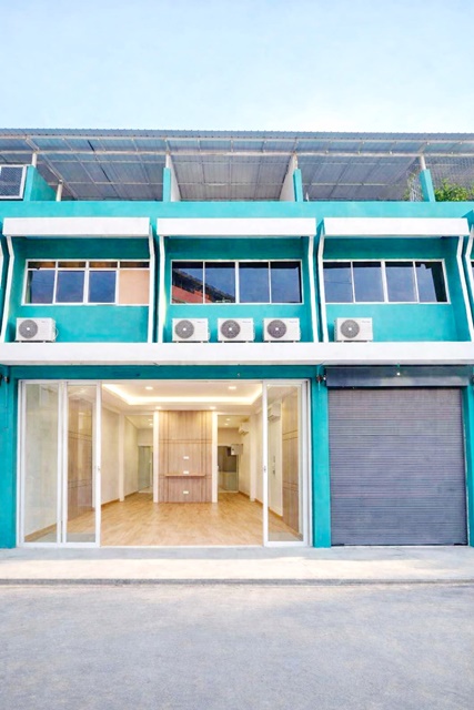  แพลทินัม แฟชั่น มอลล์ อารีย์ สุทธิสาร เช่าบ้าน โฮมออฟฟิศ 3 ชั้น รถไฟฟ้า BTS สะพานควาย 1.3 กม.  อินทามระ12-16 2-3นอน 3แอร์  วิภาวดี 2น้ำ 16,499บาท-เดือน Ari Sutthisan Platinum Fashion Mall 3.7km BTS SaphanKhwai 1.3km For rent: 3-story home-office Intamara 12-16 2-3 bedrooms 3air conditioners 2baths 16,499 THB-month.ถนนอินทามระ12-16 แขวงสามเสนใน เขตพญาไท กรุงเทพมหานครVDO 1minshttps://youtube.com/shorts/GAYIdg2sqfwขนาด 20 ตร.ว. 200 ตร.ม.Land size 20 sq.wah 200sqmอาคารพักอาศัยขนาดกะทัดรัด ฟังก์ชันครบภายในมี 2-3ห้องนอน 2 ห้องน้ำติดตั้งเครื่�