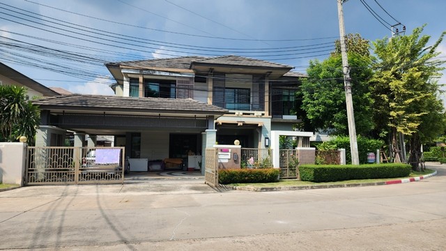   ขายบ้านเดี่ยว 2 ชั้น โครงการ เศรษฐสิริ วัชรพล เขตสายไหม กรุงเทพ  ถนนสุขาิบาล 5 แขวงออเงิน เขตสายไหม กรุงเทพ  ราคา  13,990,000   บาท  (ราคาต่อรองได้)  รายละเอียดทรัพย์ -  เนื้อที่ 100 ตร.ว. -  3 ห้องนอน 3 ห้องน้ำ   -  ที่จอดรถ 2 คัน -  บ้านหันไปทางทิศ ใต้  พิกัดทรัพย์ : https://maps.app.goo.gl/LzFvYNjodCGKV1eM7  สถานที่ใกล้เคียง   -  สำนักงานเขตสายไหม  800 ม. -  Fashion Island  11.5 กม. -  Makro Ramindra  15 กม.  รหัสทรัพย์ (Code ID)  : PZ-26-041   สอบถามเพิ่มเติม / นัดชม 