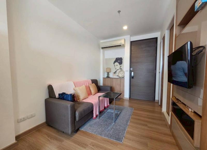 *ให้เช่าคอนโดRhythm Sukhumvit 50คอนโดทำเลดี ถนนสุขุมวิท ใกล้ BTS เดินทางสะดวก ห้องสวย สภาพดี พร้อมเข้าอยู่รายละเอียดห้อง•  ขนาด 35 ตร.ม.•  ชั้น 21•  1 ห้องนอน 1 ห้องน้ำ•  เฟอร์นิเจอร์ครบ•  เครื่องใช้ไฟฟ้าครบ**ค่าเช่า 19,000 บาท/เดือน**•  สัญญา 1 ปีสิ่งอำนวยความสะดวก•  สระว่ายน้ำ•  ฟิตเนส•  ระบบรักษาความ    ปลอดภัย 24 ชั่วโมงสนใจสอบถามหรือนัดดูห้อง โทร 065-6697661 (เกรซhttps://line.me/ti/p/cd6YfRq4PS