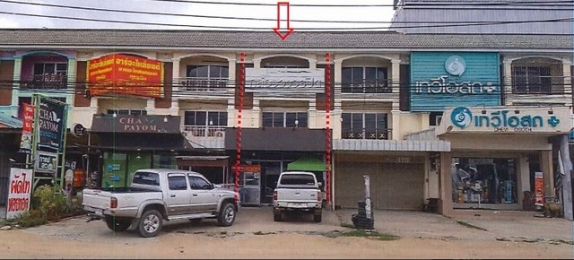  Code ID : PKT-63EE011502106  ราคา    4,290,000   บาท (ราคาต่อรองได้)  - เนื้อที่ 25 ตร.ว. - 3 ห้องนอน 3 ห้องน้ำ  - 1 ที่จอดรถ   บ้านหันไปทางทิศ ตะวันออกเฉียงใต้  พิกัดทรัพย์ : https://maps.app.goo.gl/CeEmby2pkPKRymsd6  สถานที่ใกล้เคียง   - ใกล้คลินิคโรงพยาบาลกรุงเทพระยอง  - ใกล้สาขาปลวกแดง  สถาบันสอนเทรด AEC.World  - ใกล้ร้านแม่ตี๊ดผักสดck       สอบถามเพิ่มเติม / นัดชม โทร. 097-419-5982(พลอย) โทร. 096-932-4624(ออมสิน) Line : @panaya (มี@ด้านหน้า)  ปรึกษาสินเชื่อฟรี One Stop Service ดู