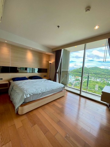 TEL : 092-288 9359 คุณดนิตาLine : https://line.me/ti/p/yxo92dHWP1รายละเอียด : คอนโดชั้น 30 ขนาด 48 ตร.ม.1 ห้องนอน   1 ห้องน้ำ | พร้อมระเบียงชมวิวเมืองและภูเขาเฟอร์นิเจอร์และเครื่องใช้ไฟฟ้าครบ เข้าอยู่ได้ทันทีราคาเช่าเพียง 18,000 บาท/เดือนครบครันด้วยสิ่งอำนวยความสะดวกระดับโรงแรม- สระว่ายน้ำวิวทะเล- ฟิตเนส ห้องซาวน่า และโยคะ- โซนทำงานและประชุมส่วนกลาง- ที่จอดรถปลอดภัย พร้อมระบบรักษาความปลอดภัย 24 ชม.ทำเ