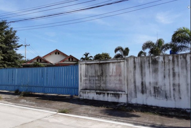 Code ID : PKT-64EE010201877  ราคา   13,294,000    บาท (ราคาต่อรองได้)  - เนื้อที่  3-1-0  ไร่  - 3 ห้องน้ำ 2 ห้องน้ำ  -  1 ที่จอดรถ   บ้านหันไปทางทิศ ตะวันตกเฉียงใต้   พิกัดทรัพย์ : https://maps.app.goo.gl/FEGLbt7q5EYHeXxt6  สถานที่ใกล้เคียง   - ใกล้คลินิกเวชกรรมบ้านล่าง  - ใกล้Muang Map Ta Phut Municipal Schoo  - ใกล้บ่อทรายคีรี     สอบถามเพิ่มเติม / นัดชม โทร. 097-419-5982(พลอย) โทร. 096-932-4624(ออมสิน) Line : @panaya (มี@ด้านหน้า)  ปรึกษาสินเชื่อฟรี One Stop Service ดูแลตั้งแต่ต้นจนจบบริษัท ปณยาคิ