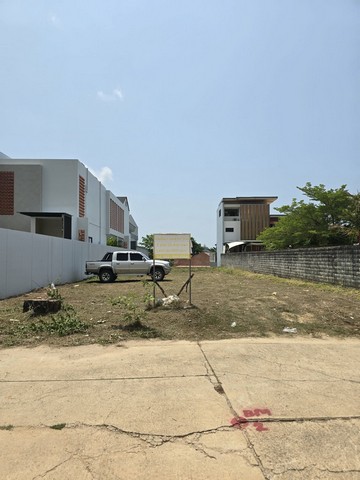 ขายที่ดิน 2 งาน 25 ตรว.ถ.เจ้าฟ้า-สวนหลวง ต.วิชิต อ.เมืองภูเก็ต จ.ภูเก็ตหน้ากว้าง 13.40 เมตรลึกยาว 67 เมตร# พื้นที่สีเหลือง สร้างตึกสูงได้**ขายยกแปลง ขายตารางวาละ 43,000 บาท#พิกัดสวนหลวง_ถนนเส้นตัดสี่แยกดาวรุ่งไปสี่แยกคิงเพาเวอร์-เหมาะสร้างพูลวิลล่า อพาร์ทเม้นท์##ติดต่อ 083-649-4704 #เดินทางสะดวกสถานที่ต่างๆ-ใกล้เซ็นทรัล 2 นาที-เข้าเมืองเก่าภูเก็ต 2 นาที-โรงพยาบาลสิริโรจน์ 2 นาที-ส�