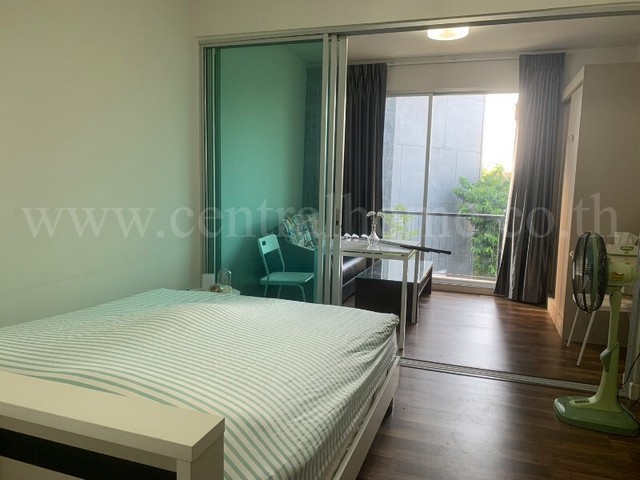 รหัสทรัพย์ : 7214คอนโด เอ สเปซ มี สุขุมวิท 77 ห้องริม พร้อมอยู่ ราคาถูกที่สุดในโครงการที่ตั้ง : แขวงสวนหลวง เขตสวนหลวง กรุงเทพมหานคร 10250รายละเอียดทรัพย์- คอนโด Low-Rise 8 ชั้น ห้องอยู่ชั้นที่ 3 พื้นที่ใช้สอย 28.46 ตารางเมตร-&nbsp;หน้ากว้าง 3.44 เมตร ลึก 8.4 เมตร (ห้องริม)- 1 ห้องนอน, 1 ห้องน้ำ พร้อมพื้นที่ห้องนั่งเล่น- ลมถ่ายเทดีมาก ไม่ร้อน และมีความเป็นส่วนตัวสูง- หน้าห้องหันทางทิศตะวันอ�