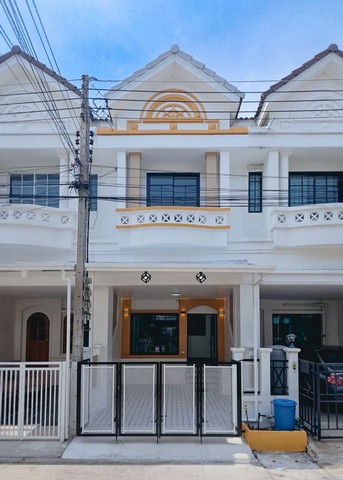 โครงการของ Property prefectหมู่บ้านนันทนาการ์เด้น บางคูวัด ปทุมธานีทาวน์เฮ้าส์ 2 ชั้น ครึ่ง บ้านเล่นระดับ ห้องโถ่งชั้นล่าง เล่นระดับ ในหมู่บ้านมีสระว่ายน้ำ ฟิตเนส รปภ. ตลอด 24 ชั่วโมงชื่อโครงการ : #หมู่บ้านนันทนาการ์เด้นบางคูวัดที่ตั้ง : ถนน 345 ตำบลบางคูวัด อำเภอเมืองปทุมธานี จังหวัดปทุมธานี 12000https://maps.app.goo.gl/kHpxiTUCuNTw1uQY7บ้านหันหน้าทิศใต้-รูปแบบ : ทาวน์เฮ้าส์ 2 ชั้นครึ่ง-เนื้อที่ : 18 ต�