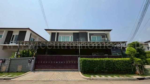 รหัสทรัพย์ : 7085บ้านเดี่ยว 2 ชั้น หมู่บ้านเซนโทร สาทร - กัลปพฤกษ์ หลังมุม หน้าสวน ต่อเติมเต็มพื้นที่ วัสดุคุณภาพสูง ไม่มีทรุด ราคาถูก พร้อมอยู่ที่ตั้ง : ถนนบางแค เขตบางแค ตำบลบางแค กรุงเทพมหานคร 10160รายละเอียดทรัพย์-&nbsp;พัฒนาโครงการโดย AP THAI- บ้านเดี่ยว 2 ชั้น เนื้อที่ 63.4 ตารางวา พื้นที่ใช้สอย 300 ตารางเมตร- 4 ห้องนอน, 4 ห้องน้ำ, 1 ห้องรับแขก, 1 ห้องนั่งเล่น, 1 ห้องทานข้าว, 1 ห้องครั