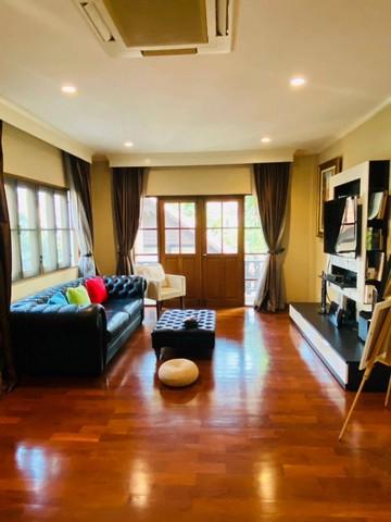 ขายบ้านเดี่ยว 2 ชั้น โครงการ ลัดดารมย์ เอกมัย-รามอินทรา Laddarom Ekkamai-Ramintra ใกล้ CDC เซ็นทรัลอีสวิลล์ ถนนประดิษฐ์มนูธรรม ทำเลดี ใกล้คลับเฮ้าส์โครงการ*** ราคาขาย 31,000,000 บาทติดต่อ คุณช่อผกา โทร 0616198565 LINE 0616198565สำรอง LINE 0812523279 ส่งลิ้งก์ไว้ได้รหัส# T26-541บ้านเดี่ยว 2 ชั้น โครงการ ลัดดารมย์ เอกมัย-รามอินทรา• เนื้อที่ 141.2 ตารางวา• 6 ห้องนอน (รวมห้องแม่บ้าน)• 6 ห้องน้ำ (รวมห้องน้ำช่าง/แม่บ้าน 1 ห้อง)• 1 ห้�