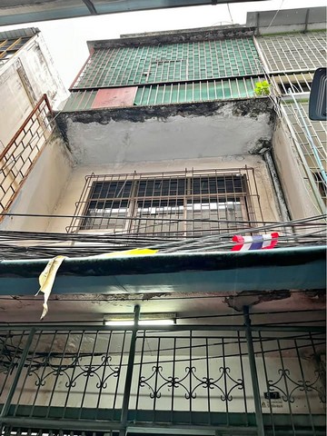 RPJ603ให้เช่าอาคารพาณฺชย์ 4ชั้น มีดาดฟ้าจดบริษัทได้  ถนน เยาวพานิชย์, สัมพันธวงศ์,เข้าออกได้หลายทาง ใกล้ถนนทรงวาด โรงเรียนเผยอิง ถนนเยาวราช ใกล้  MRT สถานีวัดมังกรเพียง 500 เมตรเนื้อที่ 14ตร.ว. 4 ห้องนอน · 2 ห้องน้ำสนใจติดต่อคุณเจี๊ยบ 092-851-6969Line: Keti2522ค่าเช่าเดือนละ 35,000 /เดือน สัญญาปีต่อปี มัดจำ 2 เดือน ล่วงหน้า 1 เดือน เซ้งหรือจะเช่าระยะยาวได้ค่ะ***จดบริษัทได้ หัก ณ ที่จ่ายได้ผู้เ�