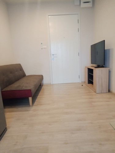 Dfa0286 ให้เช่าพลัม คอนโด เซ็นทรัล สเตชั่น  plum condo central station ติดเซ็นทรัลเวสเกต ชั้น 36 ทิศตะวันออกที่ตั้ง: ติดเซ็นทรัลเวสต์เกต ริมถนนรัตนาธิเบศร์  ใกล้ MRT ตลาดบางใหญ่ MRT สามแยกบางใหญ่ ขนาด: 26 ตรม.  1 ห้องนอน 1 ห้องน้ำชั้น 36เงื่อนไขการเช่า>มัดจำ 2 เดือน จ่ายล่วงหน้า 1เดือน สัญญา 1 ปีค่ะ พร้อมเข้าอยู่ได้เลยค่ะสนใจชมทรัพย์ /สอบถามCALL : 0615659566 , 0927988789LINE : @differthailand (ซื้อ,เช่า)https://lin.ee/buyCimXhttps://www.facebook.com/Differestate-----------