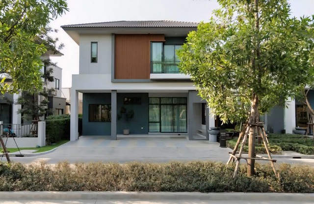 ให้เช่าบ้านเดี่ยว2ชั้นครึ่ง สวยหรู Luxury ดอนเมือง วิภาวดีรังสิต 51ตรว. ใกล้สนามบินดอนเมือง