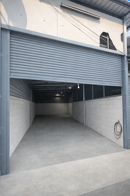 สุทธิสาร BTSสะพานควาย 899ม. อินทรามระ10-14 วิภาวดี โกดังให้เช่า ตลาด อ.ต.ก. โกดัง 88 ตร.ม.14,998B-M เหมาะสำหรับเก็บสินค้า ธุรกิจออนไลน์ หรือสต๊อกสินค้าSutthisan near BTS SaphanKhwai 899m. for rent OrTorKor Market Warehouse 88sqm 14,998B-M Intamara 10-14 Vibhavadi suitable for storage e commerce or small business operationsวิภาวดีถนน อินทรามระ 10-14 แขวง สามเสนใน เขต พญาไท จังหวัด กรุงเทพมหานครอาคารให้เช่าแยกส่วนใช้งานได้อย่างชัดเจนด้านหลังเป็นโกดังหรือโรงรถ ขนาด 4 เมตร ลึก 22 เมตร 14,999 บาท