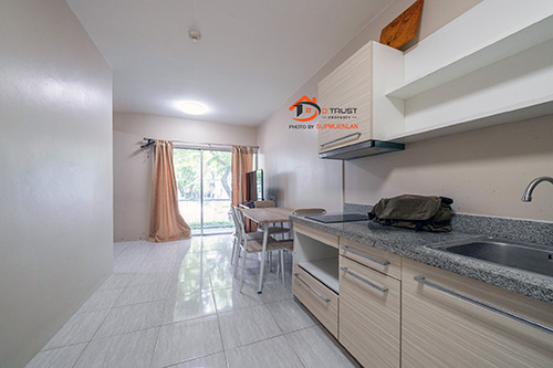 ให้เช่า คอนโด เอ สเปซ สุขุมวิท 77 ห้องมุม ตึก A สูง 8 ชั้น อยู่ชั้น 1 เนื้อที่ 35ตร.ม.1ห้องนอน 1ห้องน้ำ วิวธรรชาติบรรยากาศร่มรื่น ใกล้ BTS อ่อนนุช และ MRT ศรีนุช เฟอร์ฯ ครบหิ้วกระเป๋าพร้อมเข้าอยู่ได้เลย.เงื่อนไขราคาเช่า : 7,000บาท / เดือน (รวมค่าส่วนกลาง)(สัญญาเช่าขั้นต่ำ 1ปี = จ่ายเงินประกัน 2เดือน / ค่าเช่าล่วงหน้า 1เดือน)#บริษัทบริการรับฝากขายเช่าอสังหาริมทรัพย์#บริษัทบริการรั