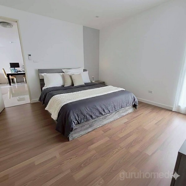 ghd000843R ให้เช่าห้องชุด THE CLOVER ทองหล่อ ห้องขนาด 71 ตรม 2นอน 2น้ำ อาคาร C ชั้น 6 เฟอร์นิเจอร์ครบพร้อมอยู่ ใกล้ BTSทองหล่อปล่อยเช่าราคา 33,000 บาท/เดือน(สัญญา 1 ปี)สนใจติดต่อ:โบ O93 789ํ 4935ํLine: @guruhomeddคอนโด เดอะ โคลเวอร์ ทองหล่อ / THE CLOVER THONGLORที่ตั้ง : ซอยทองหล่อ 18 ถนนสุขุมวิท 55 แขวงคลองตันเหนือ เขตวัฒนา กรุงเทพใกล้ BTS ทองหล่อ / BTS เอกมัยรายละเอียด :* ห้องขนาด 71 ตารางเมตร* 2 ห้องนอน 2 ห้องน้ำ* อาคาร C ชั้น 6* เฟอร์