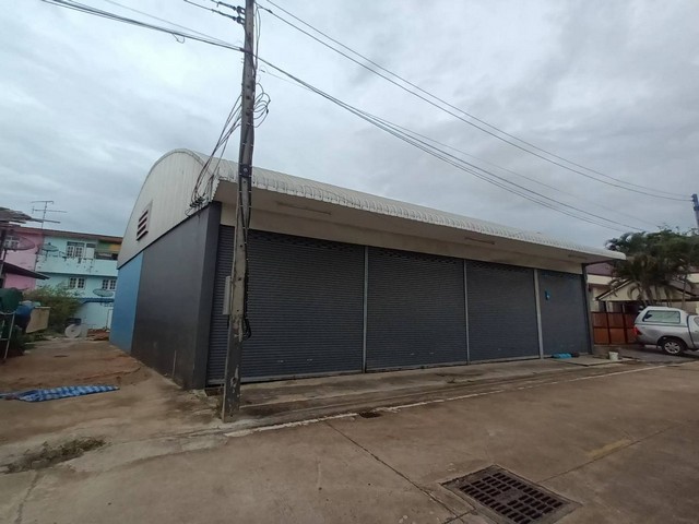   ขาย บ้านเดี่ยว/ทาวน์เฮ้าส์/คอนโด โครงการ ขาย ที่ดินพร้อมสิ่งปลูกสร้าง  อำเภอปราณบุรี ประจวบคีรีขันธ์   ตำบลเขาน้อย อำเภอปราณบุรี ประจวบคีรีขันธ์  ราคาโปรโมชั่น  2,363,000    บาท    ลดจาก    3,146,000    บาท ราคาโปรโมชั่นตั้งแต่วันที่  13 มีนาคม - 31 พฤษภาคม 2569  รายละเอียดทรัพย์ -  เนื้อที่ 0-0-60.5   ตารางวา   -  บ้านหันไปทางทิศ  ตะวันออก  พิกัดทรัพย์ :   https://maps.app.goo.gl/yHKdKPp6113NAS8g8  สถานที่ใกล้เคียง   -  ที่ว่ากา�