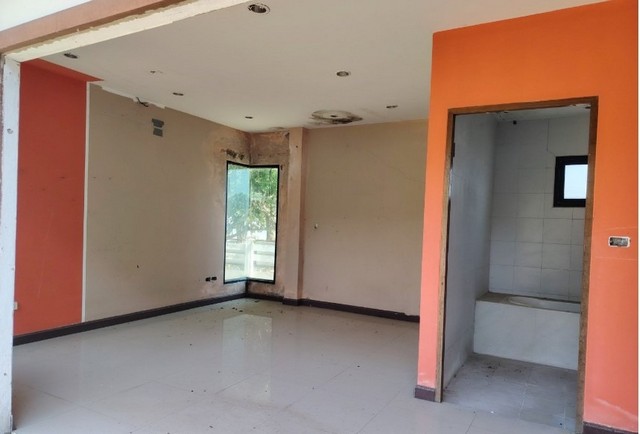   ขาย บ้านเดี่ยว/ทาวน์เฮ้าส์/คอนโด โครงการ ขายที่ดินพร้อมสิ่งปลูกสร้าง  อำเภอหัวหิน ประจวบคีรีขันธ์  ตำบลหัวหิน อำเภอหัวหิน ประจวบคีรีขันธ์  ราคาโปรโมชั่น  2,232,000    บาท    ลดจาก   4,675,000     บาท ราคาโปรโมชั่นตั้งแต่วันที่  13 มีนาคม - 31 พฤษภาคม 2569  รายละเอียดทรัพย์ -  เนื้อที่  0-1-21 ตารางวา   -  2ห้องนอน2ห้องน้ำ -  1 ที่จอดรถ  -  บ้านหันไปทางทิศ ตะวันออกเฉียงเหนือ  พิกัดทรัพย์ : https://maps.app.goo.gl/a5Xpf8DPjUL6