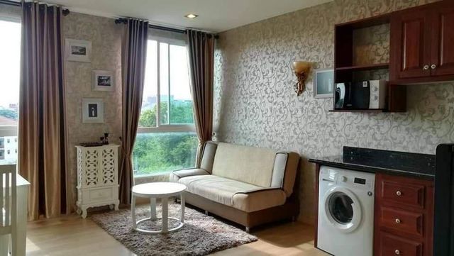 ขายเพียง 1.9 ล้าน 38.74 ตรม. #Oneplus2  Condo #CBP #ห้องใหม่ยังไม่เคยเข้าใช้ #ห้องหัวมุม #วิวดอยสุเทพ ใจกลางเมือง #ใกล้เซ็ลทรัลเฟสติวัล เดินทางสะดวก #ใกล้สนามบินชั้น​ 6​พื้นที่ใช้สอย 38.74 ตารางเมตร1 ห้องนอน 1 ห้องน้ำเฟอร์นิเจอร์ครบ- เครื่องซักผ้า-​ ตู้เย็น-​ โต๊ะทานข้าวราคา 1.9 ล้าน (ค่าโอน 50/50)สถานที่ใกล้เคียง5 นาที จากมหาวิทยาลัยเชียงใหม่20 นาที จากสนามบินเชียงใหม่5 นาที​ จากห้างเมญ่า5​ �