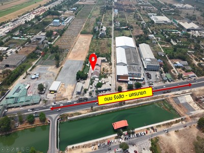 ติดถนน 2 ด้าน! ทำเลดีมาก! ขายที่ดินพร้อมสิ่งปลูกสร้าง 3ไร่กว่า ใกล้ ม.ราชมงคลธัญบุรี ฝั่งเดียวกับฟิวเจอร์พาร์ค ติดถนน รังสิต - นครนายก อยู่ระหว่าง คลอง 8 - 9 ผังเมืองสีชมพู คาบม่วงอ่อน เหมาะทำโกดัง คลังสินค้า กิจการ ร้านค้า ได้หลากหลายประเภท.TPI-3039.ที่ตั้ง: ถนนรังสิต - นครนายก ต.ลำผักกูด อ.ธัญบุรี จ.ปทุมธานีhttps://maps.app.goo.gl/nnMmH7c4F1A9csgR6.รายละเอียด-เนื้อที่ 3 ไร่ 1 งาน 54 ตารางวา (1,354 ตารางวา