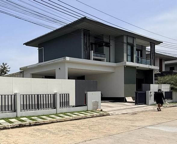 ให้เช่าบ้าน หมู่บ้านสราญสิริ ศรีวารี ใกล้ สนามบินสุวรรณภูมิ บ้านเดี่ยว 2 ชั้น 93 ตร.วา 240 ตรม.4 ห้องนอน 5 ห้องน้ำ - แอร์ 3 เครื่อง(RH1498)ติดต่อAgent : คุณเด่นชัย: 09-8481-8989:06-2839-4747ID Line :0984818989:https://line.me/ti/p/LRgsghypggWhatsApp :+66984818989: แอดไลน์ แคปหน้าจอสอบถามได้เลยครับโครงการ,สราญสิริ ศรีวารีที่อยู่: หมู่บ้านสราญสิริ ศรีวารี ตำบล ศีรษะจรเข้น้อย อำเภอบางเสาธง สมุทรปราการ 10540บ้านเดี่ยว 2 ชั้น 93 ตร.วา พื้นที่ใช้สอย 240 