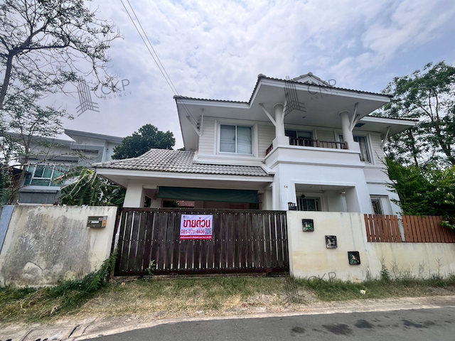 ขาย บ้านเดี่ยว พื้นที่ใช้สอยลงตัว บนทำเลที่รายล้อมด้วยโรงเรียน ตลาด โรงพยาบาล ห้าง และสนามบินดอนเมือง ใช้ชีวิตสะดวกครบในโซนเดียว | รหัส 93315 แขวงดอนเมือง เขตดอนเมือง กรุงเทพฯ สนใจติดต่อสอบถามได้ค่ะรายละเอียด (Description)- ขนาด 59 ตร.วา- พื้นที่ใช้สอย 170 ตร.ม.- บ้าน 2 ชั้น- 3 ห้องนอน 2 ห้องน้ำ- เครื่องปรับอากาศ 2 เครื่องการเดินทาง - ถนนโกสุมรวมใจ  200 เมตร- ถนนวัดเวฬุวนาราม  2.2 กิโลเม