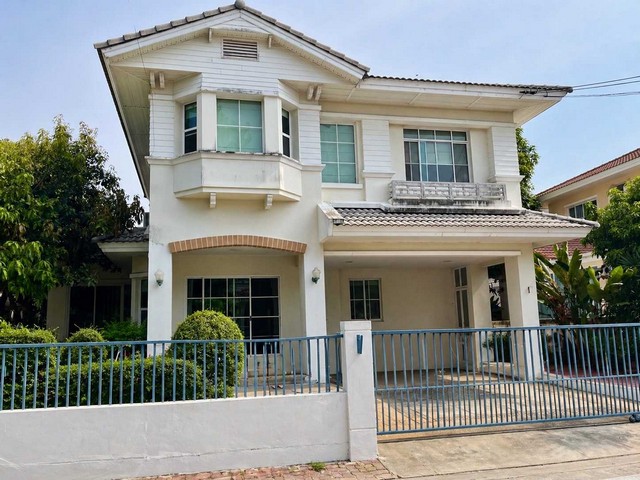 AOM 2750ขาย บ้านเดี่ยว ชัยพฤกษ์ เทพารักษ์ – ซอยบางปลา 2 72 ตรว ใกล้สถาบันการแพทย์   โครงการ ชัยพฤกษ์ เทพารักษ์ – ซอยบางปลา 2 ตำบลบางปลา บางพลี,สมุทรปราการราคา 3,850,000รายละเอียดทรัพย์เนื้อที่ดิน 72.3 ตารางวาพื้นที่ใช้สอยประมาณ 170 ตารางเมตร4 ห้องนอน3 ห้องน้ำ1 ห้องนั่งเล่น1 ห้องครัวที่จอดรถ 2 คันบ้านหันหน้าทิศเหนือขาย 3,850,000 บาทค่าโอนและภาษี คนละครึ่งจุดเด่นที่น่าสนใจทำเลดี เงีย�