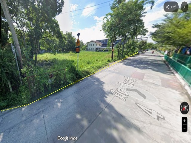 ขายที่ดินเปล่า หนองจอก ถ.มิตรไมตรี เนื้อที่ 1-3-29 ไร่ แขวงกระทุ่มราย เขตหนองจอก กรุงเทพมหานครที่ดินเปล่าหนองจอก ติดถนนมิตรไมตรี ซ.มิตรไมตรี 4 แขวงกระทุ่มราย เขตหนองจอกกรุงเทพมหานคร  ที่ดินหันหน้าทิศตะวันตกความกว้างและลึกที่ดินโดยประมาณ กว้าง 68 เมตร ลึก 43 เมตร พื้นที่ดินสีส้ม ย5-ย7 แปลงสวย สี่เหลี่ยมผืนผ้า ทำเลดีการเดินทางสะดวก ถนนสุวินทวงศ์ และถนนเชื่อมสัมพ�