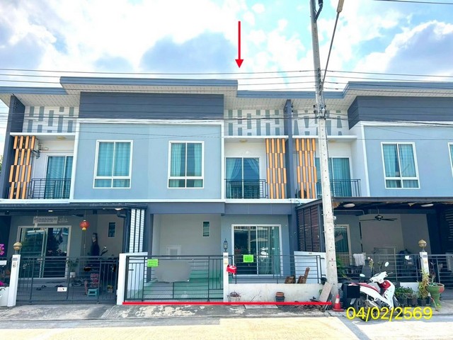   ขาย บ้านเดี่ยว/ทาวน์เฮ้าส์/คอนโด โครงการ เพอร์เฟค โซนรังสิต คลอง 3  ถนน/ซอย เลียบคลองสาม ตำบล คลองสาม อำเภอ คลองหลวง  จังหวัด ปทุมธานี  ราคาโปรโมชั่น  1,758,000    บาท    ลดจาก   2,150,000   บาท ราคาโปรโมชั่นตั้งแต่วันที่ 1 เมษายน 2569 – 30 มิถุนายน 2569  รายละเอียดทรัพย์ -  เนื้อที่ 21.40 ตร.ว.  พื้นที่ใช้สอย 108.00 ตร.ม. -  3 ห้องนอน 2 ห้องน้ำ  -  1 ที่จอดรถ  -  บ้านหันไปทางทิศ เหนือ  พิกัดทรัพย์ : https://maps.app.goo.gl/oQBAMwkSQDbvinTt6  �