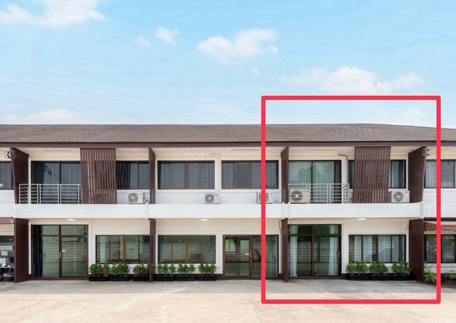 ให้เช่า 23,000 บาท/เดือน #ขายต่ำกว่าราคาประเมิน เพียง 3.4x ล้าน ทาวน์โฮม 2 ชั้น ทำเลดี ใจกลางเมืองเชียงใหม่ ไม่แออัด เงียบสงบ เดินทางสะดวก #เฟอร์นิเจอร์ครบครัน #ใกล้ถนนซุปเปอร์ไฮเวย์ #ใกล้โรงพยาบาลกรุงเทพเชียงใหม่เนื้อที่ 23 ตรว.พื้นที่ใช้สอย 200 ตรม.3 ห้องนอน 2 ห้องน้ำ 1 ครัว 2 ที่จอดรถแถมเฟอร์นิเจอร์เต็มบ้าน พร้อมเข้าอยู่แอร์ 6 เครื่องตู้เย็นทีวีเครื่องทำน้ำอุ่นเตาแก๊�