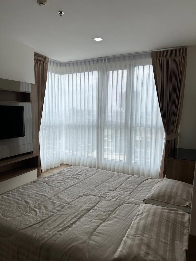 Rhythm Sukhumvit 50 spacious private 36th floor BTS Onnut