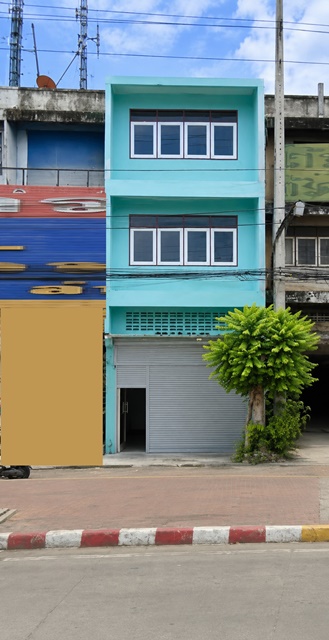 เพชรเกษม อ้อมน้อย กระทุ่มแบน อาคาร 3ชั้นครึ่ง ใหม่ทั้งหลัง 2นอน 1น้ำ 15 ตร.ว. วิชัยเวชฯ อ้อมน้อย 500 ม. รร.อ้อมน้อยโสภณชนูปถัมภ์ 700 ม.