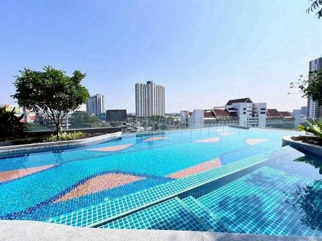 ให้เช่า 22,000 บาท/เดือน The #BaseHeight Condo วิวภูเขา + วิวสระ ตรงข้าม #CentralFestival #เฟอร์นิเจอร์และเครื่องใช้ไฟฟ้าครบ #หิ้วกระเป๋าพร้อมเข้าอยู่ได้เลยรายละเอียดห้อง2 ห้องนอน2 ห้องน้ำ1 ห้องนั่งเล่นครัวเปิดสไตล์โมเดิร์นขนาด 55 ตร.ม.ชั้น 20 จากทั้งหมด 31 ชั้นFully Furnished พร้อมเข้าอยู่เฟอร์นิเจอร์และเครื่องใช้ไฟฟ้าครบค่าส่วนกลางรวมในค่าเช่าแล้วThe Base Height Condo Chiang Maiทำเลศักยภาพใจกลางเมือง เดินไป Central Festiva
