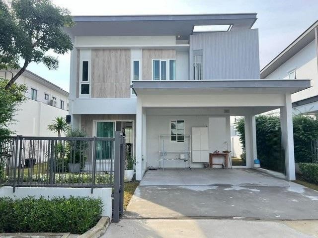 ให้เช่า บ้านเดี่ยว โครงการ พฤกษ์ลดา ทางด่วนรามอินทรา-จตุโชติ หันหน้าทิศตะวันออกเฉียงใต้ติดต่อ คุณปอ : 061 619 8565ID line: 061 619 8565แอดไลน์กดที่ลิงค์นี้ได้เลยครับ : https://line.me/ti/p/zu0mm-ozFXติดต่อ คุณบิว : 081 252 3279 ID line: 061 787 9691แอดไลน์กดที่ลิงค์นี้ได้เลยครับ : https://line.me/ti/p/SR5Ehdv_q-** BT147ให้เช่า/ขาย ราคา 45,000 บาท/เดือนราคา 7,690,000 บาท- บ้านเดี่ยว โครงการ พฤกษ์ลดา ทางด่วนรามอินทรา-จตุโชติ (Prueklada Ramindra Expressway-Chatuchot)- บ้านเดี่ยวคุณภาพ