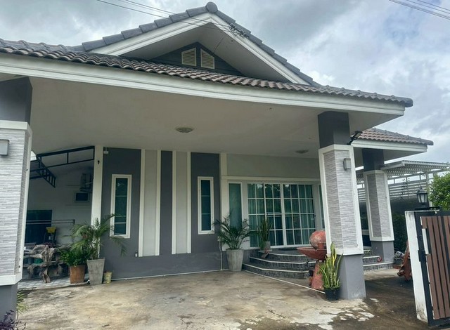  #โซนหางดง ขายเพียง 2.29 ล้าน (บ้านเปล่า) บ้านสวยชั้นเดียว #คันคลอง #น้ำแพร่ ทำเลทอง #ใกล้กาญจน์กนก25 ใกล้เมือง ราคาเบาๆ อยู่สบาย ไม่ต้องจ่ายค่าส่วนกลาง! เดินทางเข้าเมืองสะดวก #น้ำไม่ท่วมรายละเอียดบ้านขนาดที่ดิน 64 ตร.ว.3 ห้องนอน | 2 ห้องน้ำ1 ที่จอดรถของแถมแอร์เครื่องทำน้ำอุ่นผ้าม่านมุ้งลวดโซน หางดง – คันคลอง – น้ำแพร่เงียบสงบ ไม่วุ่นวายไม่มีเสียงเครื่องบินรบกวนน้ำ�