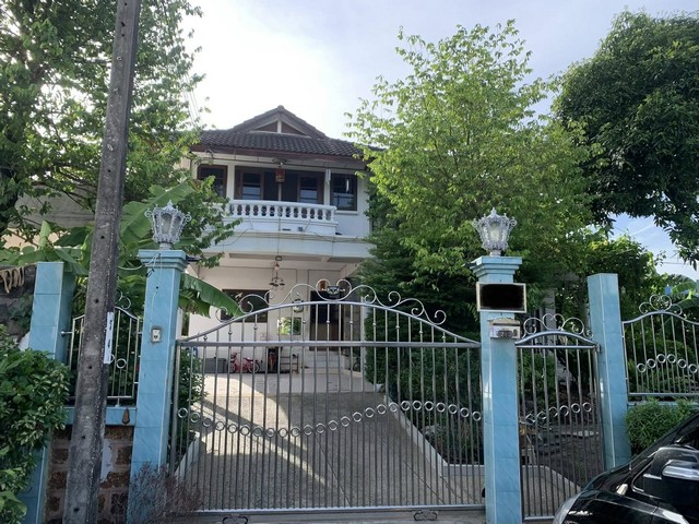 ขายบ้านเดี่ยว 2 ชั้น ถ.พระราม 2 ซ.37 ซอยย่อย 4 เนื้อที่ 194 ตรว. บ้านไม่ทรุด น้ำไม่ท่วม*** ราคาขาย 11,000,000 บาท ****** สนใจติดต่อ คุณต่อ 089-175-6462 ***รายละเอียด (B1-0233)- เนื้อที่ 194 ตรว. พื้นที่ใช้สอย 400 ตรม.- 5 ห้องนอน- 6 ห้องน้ำ- 1 ห้องครัวใหญ่+ทานข้าว- 1 ห้องแม่บ้าน- 1 ห้องเก็บของ- จอดรถได้ 4 คันที่บ้านดูแลกำจัดปลวกตลอดลงเสาเข็ม 21 เมตร บ้านไม่ทรุด น้ำไม่ท่วม#บ้านเดี่ยว #บ้านเดี่ยวพระราม2 #จอดรถได้หลายค�