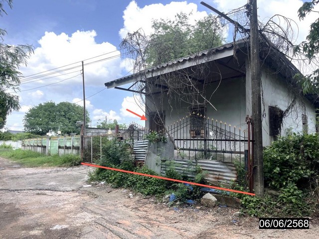   บ้านเดี่ยว ขอนแก่น ถนน สายบ้านหนองโจด - บ้านคำไฮ อำเภอ เมืองขอนแก่น   ถนน สายบ้านหนองโจด - บ้านคำไฮ ตำบล บ้านเป็ด อำเภอ เมืองขอนแก่น จังหวัด ขอนแก่น  ราคาโปรโมชั่น 1,680,000 บาท    ลดจาก 2,304,000 บาท ราคาโปรโมชั่นตั้งแต่วันที่ 1 เมษายน 2569 – 30 มิถุนายน 2569  รายละเอียดทรัพย์ -  เนื้อที่ 161.30 ตร.ว. พื้นที่ใช้สอย 159.00 ตร.ม. -  1 ห้องนอน 2 ห้องน้ำ  -  1 ที่จอดรถ  -  บ้านหันไปทางทิศตะวันตกเฉียงเหนือ  พิกั�