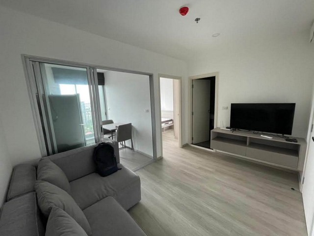 ให้เช่า Elio Sathorn-Wuttakat ชั้น24 ขนาด 31.48 ตรม. เฟอร์นิเจอร์ครบพร้อมอยู่ ใกล้ BTS วุฒากาศ*** ราคาให้เช่า 13,000เดือน/บาท ****** สัญญาเช่า 1 ปีขึ้นไป ****** จ่ายเงินประกัน 2เดือน +ค่าเช่าล่วงหน้า 1 เดือน ****** สนใจติดต่อ คุณต่อ 089-175-6462 ***รายละเอียด (C2-0528)Elio Sathorn-Wuttakat เอลลิโอ้สาทร-วุฒากาศ  ติด BTS วุฒากาศ เดินทางเข้าออกง่าย มีรถรับส่ง- ชั้น24  อาคาร B- ขนาดห้อง 31.48 ตรม.- 1ห้องนอน 1ห้องรับแขก 1ห้องครัว 1ห้องน้ำ**เฟอร์นิเจอร�