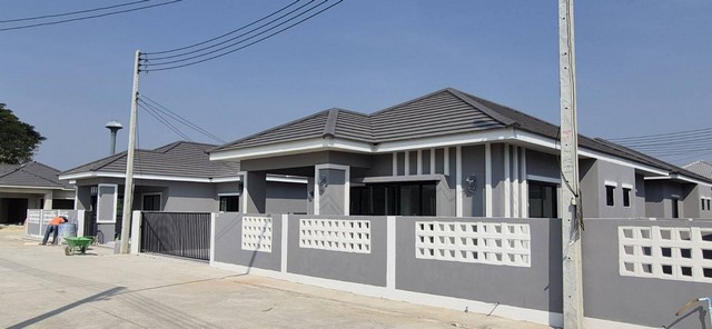 #ขายบ้านเดี่ยวชั้นเดียว โครงการบ้านโป่งโฮม อำเภอบ้านโป่ง จังหวัดราชบุรี#รายละเอียด# บ้านเดี่ยว 1.99 ล้าน 3นอน 2น้ำ เพียง 15 นาที ไป #หอนาฬิกาบ้านโป่ง บ้านสวย บรรยากาศดี ใครกำลังมองหาบ้าน เงียบ สงบ เป็นส่วนตัวแนะนำให้รีบตัดสินใจก่อนพลาด# ทำเลเข้ามาลึกหน่อย แต่ได้ “ความสงบจริง”จ่ายแค่ 1.99 ล้านแต่ได้ฟีลเหมือนบ้านราคาสูงกว่านี้เป็นล้าน✔ ไม่มีเสียงวุ่นวาย✔ อากาศดี