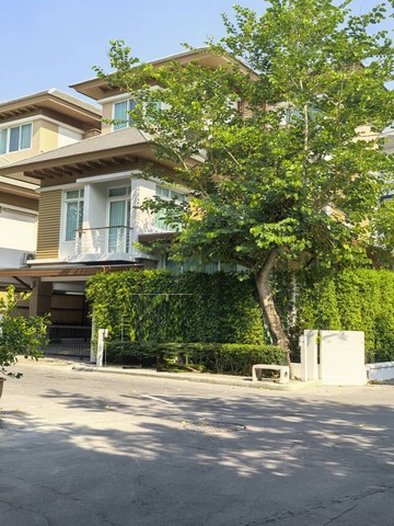 ขายบ้านเดี่ยว3.5ชั้น 59 ตร.ว.ย่านรามอินทรานวมินทร์เลียบด่วน เดอะ ไพรมารี่ เพรสทีจ รัชดา-รามอินทราTHE PRIMARY PRESTIGE RATCHADA-RAMINTRAราคาขาย 11,000,000 บาท (ค่าใช้จ่ายวันโอนฝ่ายละครึ่ง)ที่ตั้ง ถนนรัชดาฯ-รามอินทรา แขวงคลองกุ่ม เขตบึงกุ่ม กรุงเทพฯ 10230https://www.facebook.com/profile.php?id=61581484955548ติดต่อ : คุณภัสพงณ์ 0634098164Line : deedaa23เนื้อที่ 59 ตารางวา พื้นที่ใช้สอย 290 ตารางเมตร จำนวน 3.5 ชั้น 4 ห้องนอนพร้อมห้องน้ำในตัว 5 ห้องน้ำ2ห้อง