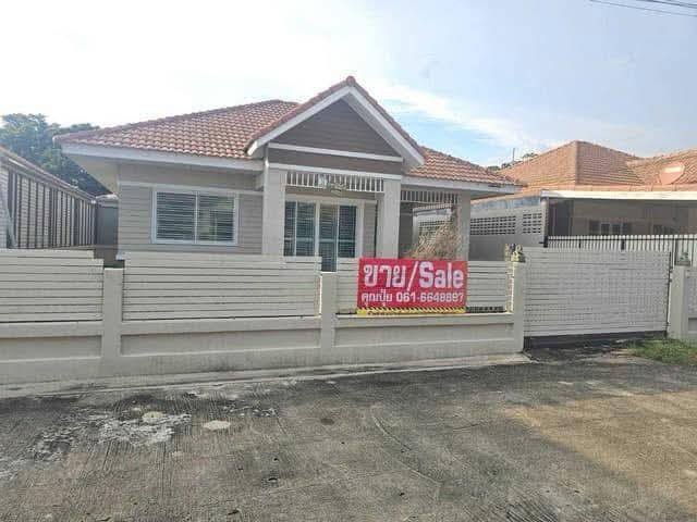 ขายบ้านเดี่ยวหมู่บ้านศศิธร 13บ้านเดี่ยวแก่งคอยสระบุรีต.แก่งคอย อ.แก่งคอย จ.สระบุรี- บ้านเดี่ยว 1 ชั้น- เนื้อที่ 54 ตร.ว- พื้นที่ใช้สอย 100 ตร.ม- 3 นอน 2 น้ำ- หน้าบ้านทิศใต้- ถนนหน้าบ้านกว้าง 6 เมตร- เข้าออกได้หลายทางขาย 1.99 ล้านบาทสอบถามคุณปุ้ยTel : 062-5566954 (คุณปุ้ย) | Line ID : 0616649897#ขายบ้านเดี่ยวสระบุรี #บ้านมือสองสระบุรี#ขายบ้านมือสองสระบุรี #ขายบ้านสระบุรี#ขายบ้านหินกอง #ขายบ้านหนองแค#