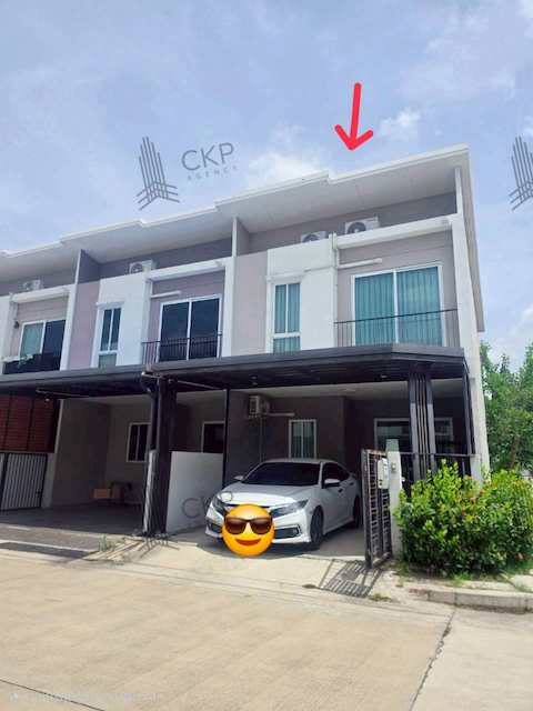 ขาย ทาวน์โฮม ฟอร์เร่ ปิ่นเกล้า–พุทธมณฑล สาย 5 บ้านบรรยากาศดีในทำเลศักยภาพ เหมาะสำหรับครอบครัวที่ต้องการความสงบ เป็นส่วนตัว แต่ยังเดินทางเชื่อมเมืองได้สะดวก | รหัส 93361 ต.กระทุ่มล้ม อ.สามพราน นครปฐม ติดต่อสอบถามได้ค่ะรายละเอียด (Description)- ขนาด 19.3 ตร.วา- พื้นที่ใช้สอย 126 ตร.ม.- สูง 2 ชั้น- 4 ห้องนอน 3 ห้องน้ำ- เครื่องปรับอากาศ 4 เครื่อง- ที่จอดรถ 2 คันการเดินทาง- ถนนพุทธมณฑลสาย 5  