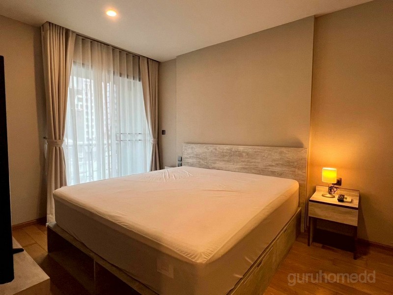 ghd000849R ให้เช่าห้องชุด ณ วรา เรสซิเดนซ์ ซอยหลังสวน ขนาดห้อง 74.5 ตรม 2นอน 2น้ำ ชั้น 6 วิวสระว่ายน้ำปล่อยเช่าราคา 60,000 บาท/เดือนสนใจติดต่อ:โบ O93 789ํ 4935ํLine: @guruhomeddคอนโด ณ วรา เรสซิเดนซ์ / Na Vara Residenceที่ตั้ง : ซ.หลังสวน แขวงลุมพินี เขตปทุมวัน กรุงเทพมหานครใกล้ BTS ชิดลมรายละเอียด :* ห้องขนาด 74.5 ตารางเมตร* 2 ห้องนอน 2 ห้องน้ำ* ชั้น 6 วิวสระว่ายน้ำ* เฟอร์ครบ พร้อมอยู่สิ่งอำนวยความสะดวก– สระว่ายน้ำร�