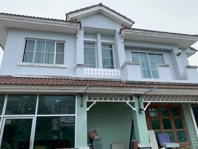 ให้เช่าบ้านเดี่ยวหลังใหญ่ 3 ห้องนอน 2 ห้องน้ำ 1 ห้องรับแขก หมู่บ้านชลดา (ซอยวัดลาดปลาดุก)(RH1517)ติดต่อAgent : คุณเด่นชัย: 09-8481-8989:06-2839-4747ID Line :0984818989หมู่บ้านชลดา (ซอยวัดลาดปลาดุก)ที่ตั้ง ซอย หมู่บ้านชลลดา ตำบล บางรักพัฒนา อำเภอบางบัวทอง นนทบุรี 11110บ้านเดี่ยว 2 ชั้น 67 ตารางวา 3 ห้องนอน 2 ห้องน้ำ1 ห้องรับแขก / 1 ห้องครัวใกล้รถไฟฟ้าสายสีม่วง และเซ็นทรัลเวสต์เกตราคาเช่า 15,000/ เดือน มัดจำ 2 ล่วง