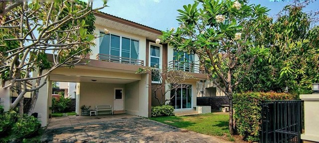 บ้านให้เช่า 27,000 บาท/เดือน บ้านเดี่ยว 2 ชั้น 68 ตรว.#บ้านในโครงการ #วรารมย์เจริญเมือง #ต้นเปา #สันกำแพง #เฟอร์นิเจอร์เครื่องใช้ไฟฟ้าครบ #หิ้วกระเป๋าพร้อมเข้าอยู่ *บ้านว่าง เม.ย. 2569เนื้อที่ 68 ตรว.3 ห้องนอน 3 ห้องน้ำ1 ห้องนั่งเล่น1 ห้องครัวที่จอดรถ 2 คันเครื่องใช้ไฟฟ้า และเฟอร์นิเจอร์เครื่องปรับอากาศ 4 เครื่องถังสำรองน้ำ และ ปั๊มน้ำให้เช่า 27,000 บาท/เดือน ค่าส่วนกลางเจ้าของจ�