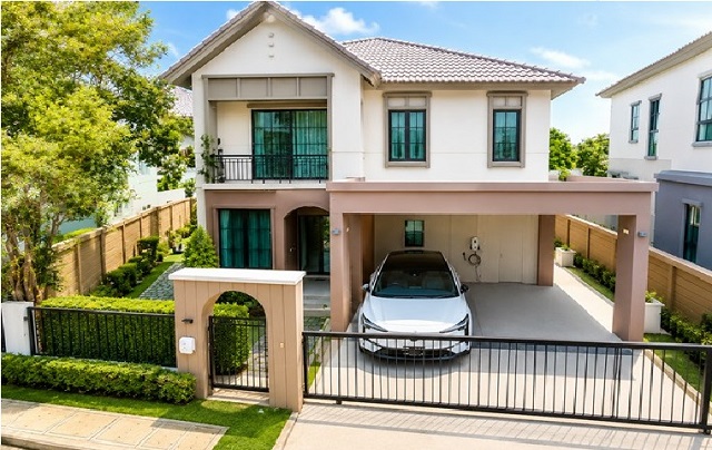บ้านหรู เดี่ยวสไตล์โมเดิร์น 4นอน ราชพฤกษ์-345 โรบินสันไลฟ์สไตล์ ราชพฤกษ์ 1.05กม.  4 น้ำ ใกล้รพ.ปากเกร็ด 2 1.2 กม. กว้างขวาง 54 ตร.ว.200 ตร.ม. 5 แอร์ 34,999 B-M. และส่วนกลางครบ บนทำเลราชพฤกษ์ 345 เงียบสงบ เป็นส่วนตัว เหมาะสำหรับอยู่อาศัย  เดินทางสะดวก รร.นานาชาติ ตลาด แยกขุนมหาดไทย  เชื่อมต่อถนนหลักได้ง่ายnear Pakkret 2 Hospital 1.2 km. Spacious Ratchaphruek-345, Robinson Lifestyle Ratchaphruek, 1.05 km. Modern style detached house 4 bed 4 bath 54 sq.wah 200 sq.m. with 5 a/c 34,999 B-M. Complete common area facilities on Ratchaphruek
